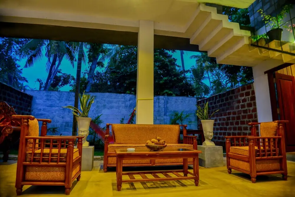 Галле: Villa Canaya