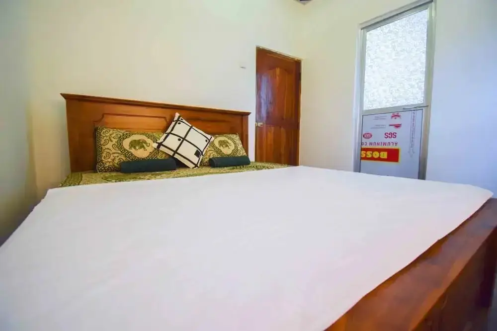 Негомбо: Yoho Bluray Beach Residence