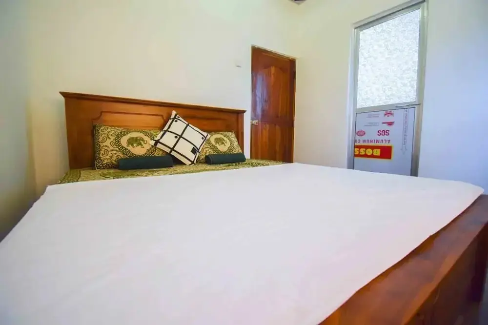Негомбо: Yoho Bluray Beach Residence