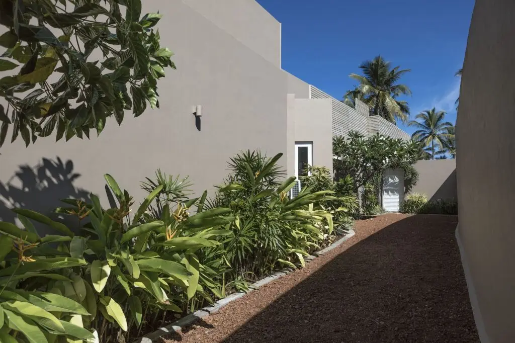 Хиккадува: Villa White