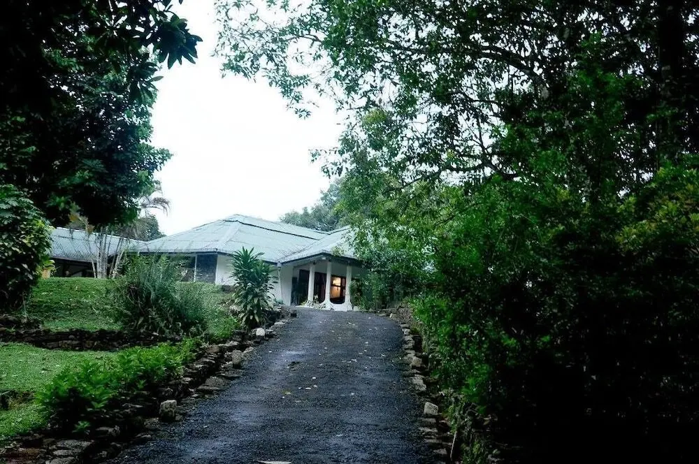Богаванталава: Iona Bungalow