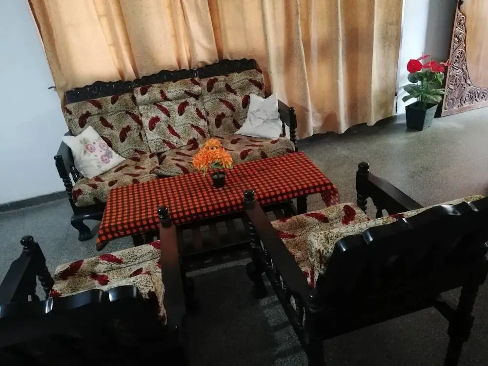 Полоннарува: Ambasewana Resort