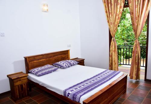 Хиккадува: HikkaJayaSri Villa Peacock