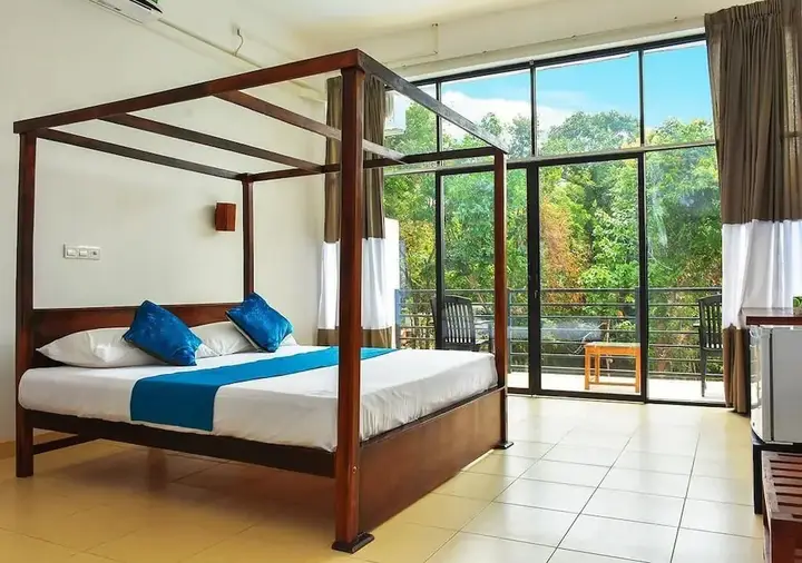 Инамальюва: La'vish Resort