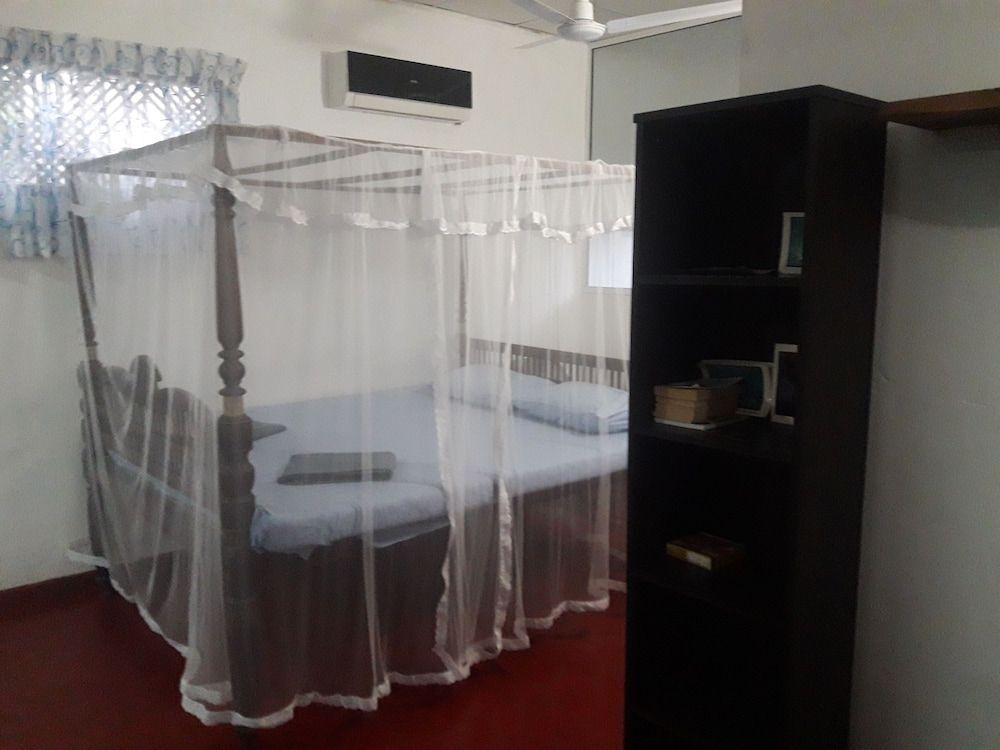 Унаватуна: Home Stay Strand