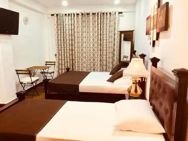 Хаттон: Hotel Mount Castle