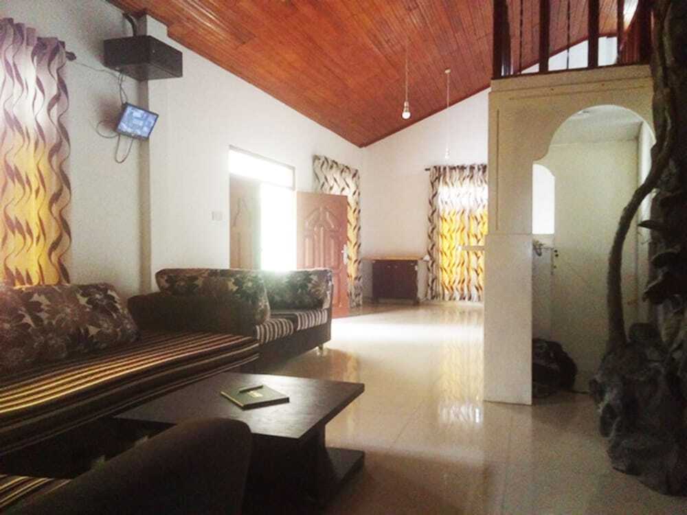 Элла: Ella Gate Resort