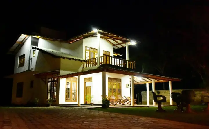 Удавалаве: Hotel Nimjaya