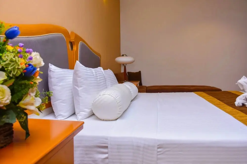 Негомбо: Aradhana Airport Hotel