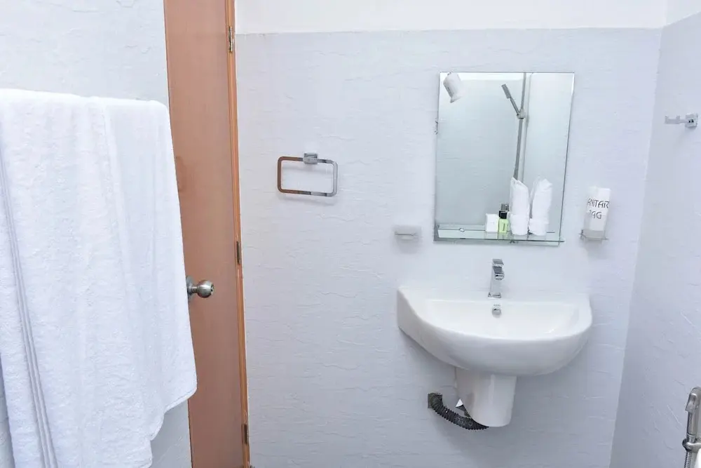 Негомбо: Aradhana Airport Hotel