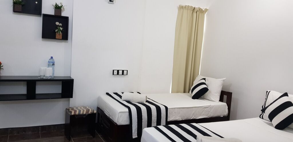 Анурадхапура: Aura City Hostel