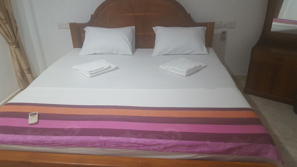 Берувела: Jani Beach Reasort and Surf Camp