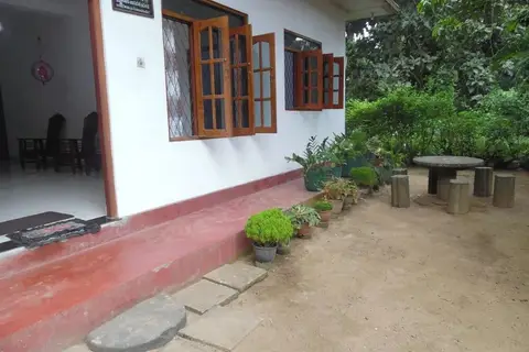 Mango House — фото 1