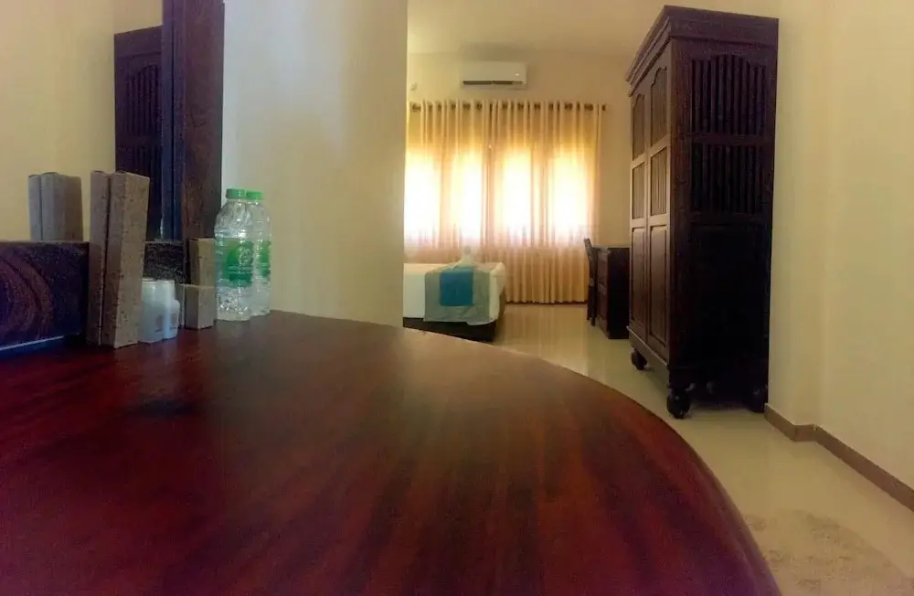 Келания: Forever City Hotel