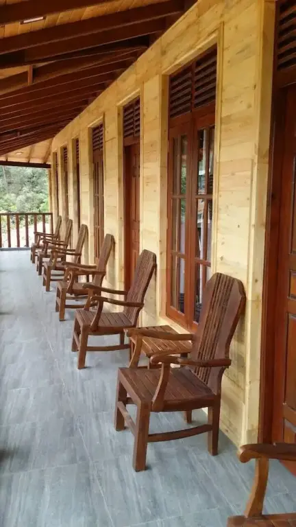 Наллатанния: Tea breeze Motel