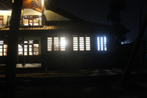 Гора Lavinia: De Saram Residencies