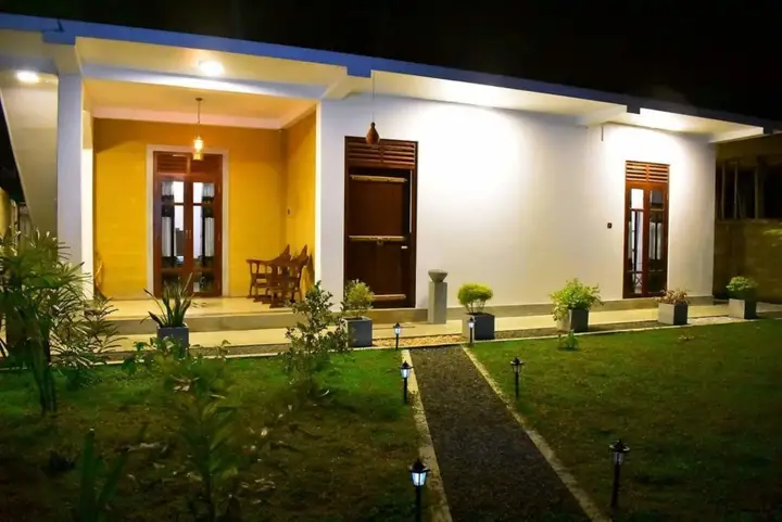 Унаватуна: Saku Residence