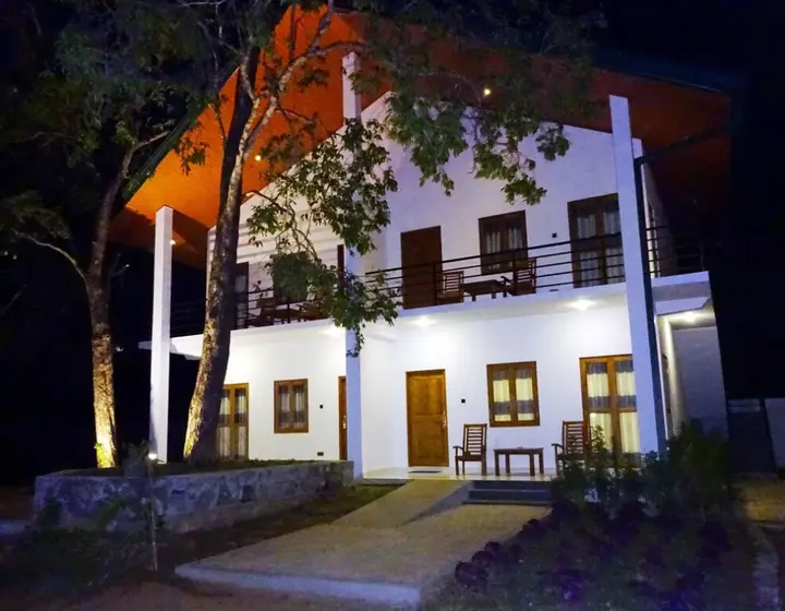 Анурадхапура: Athkandura Hotel