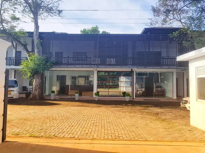 Катарагама: Livinya Holiday Resort