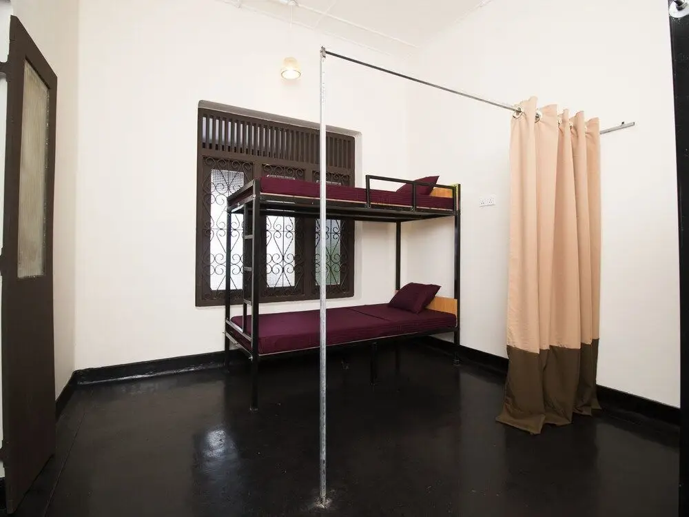 Канди: The Oasis Hostel