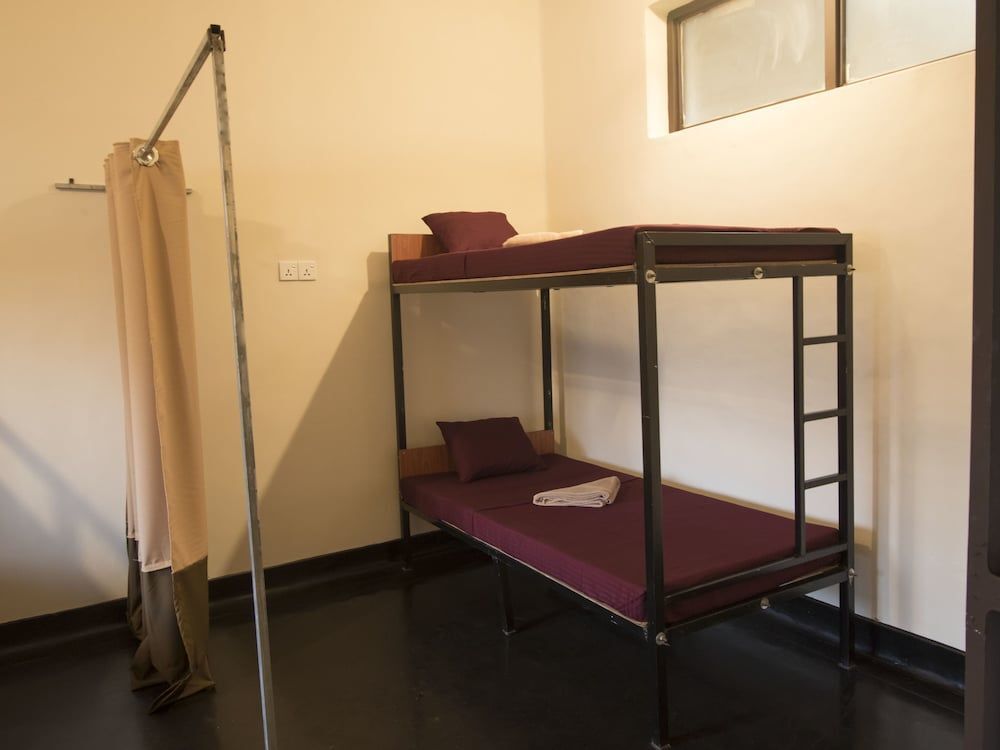 Канди: The Oasis Hostel