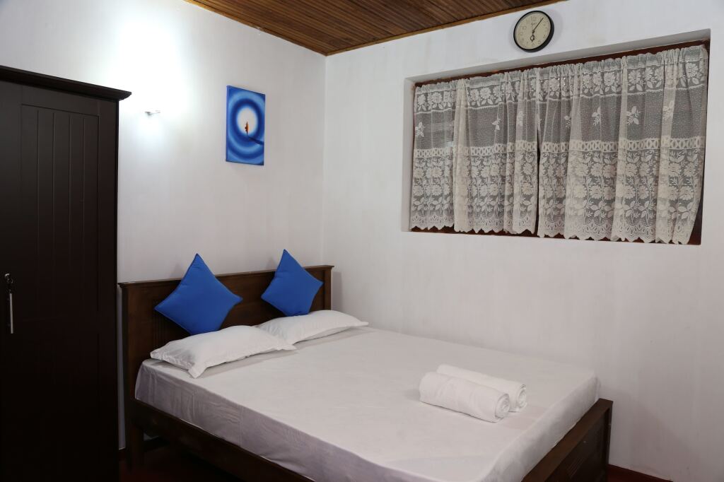 Хиккадува: Sydney Homestay