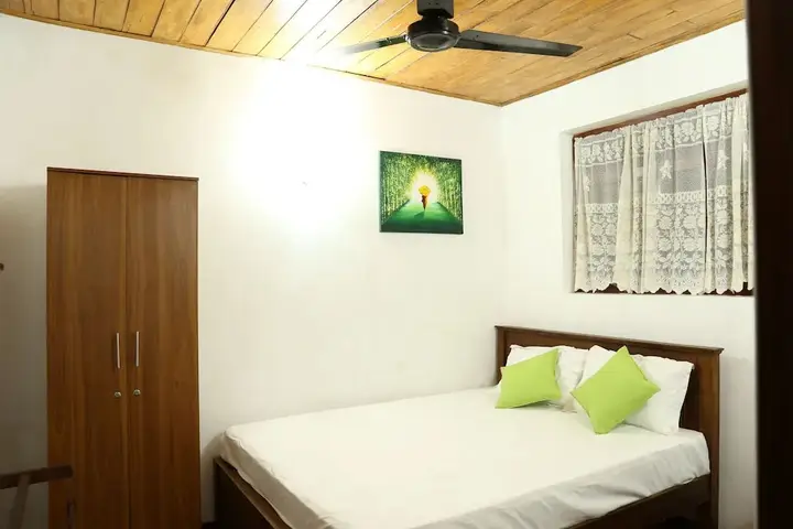 Хиккадува: Sydney Homestay