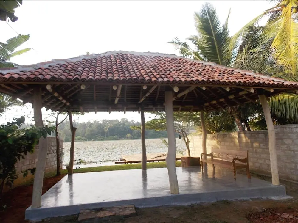 Поломмарува: Mahawewa Nature Resort and SPA