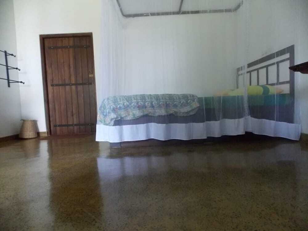 Поломмарува: Mahawewa Nature Resort and SPA