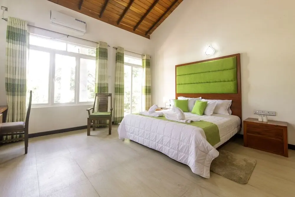 Канди: Cogent Holiday Home
