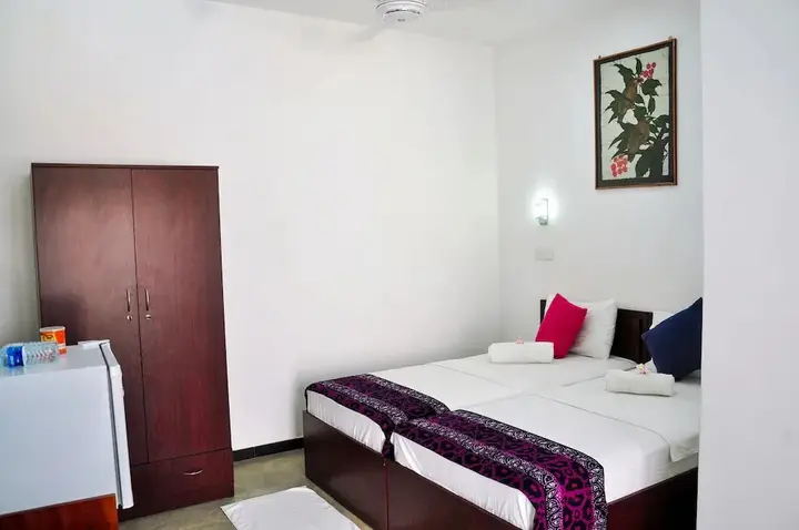 Мирисса: Sea Breeze Hotel Mirissa