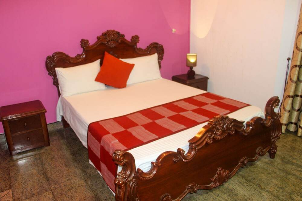 Коломбо: Royal Marine Inn