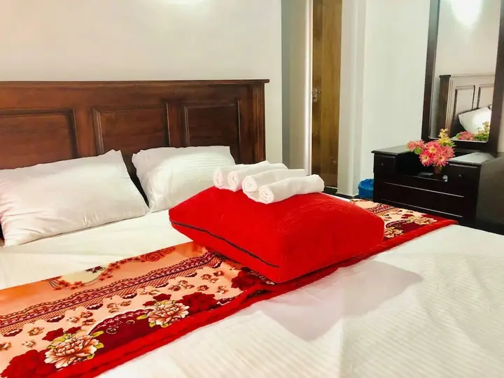 Амбевелла: Family Ties GUEST INN