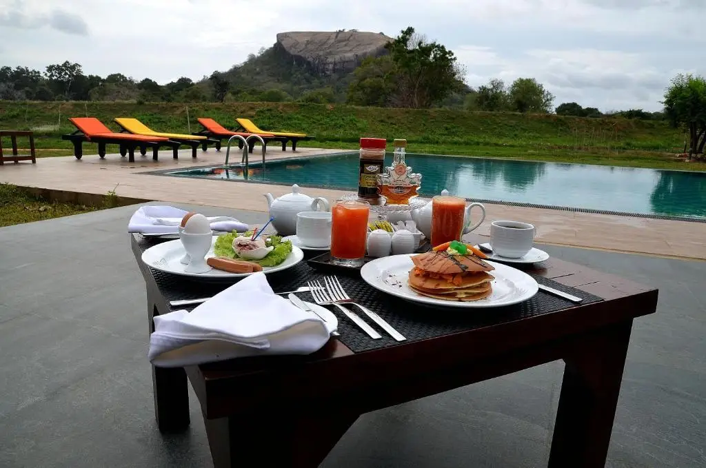 Сигирия: Sigiriya King's Resort