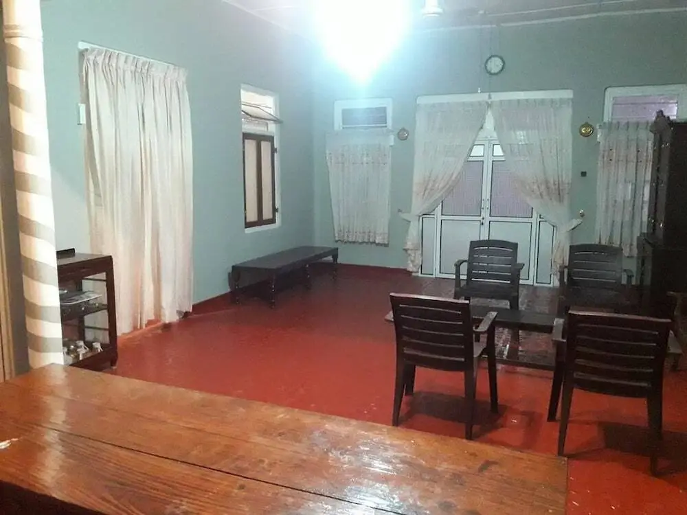 Джафна: Jaffna Premier Inn