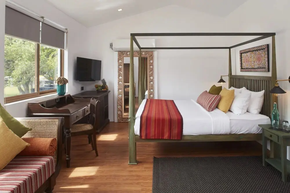Моратува: Flow by The Amber Collection - Luxury River Cruises in Sri Lanka
