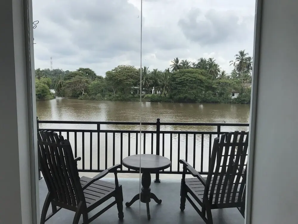 Галле: Galle Riverside Apartments