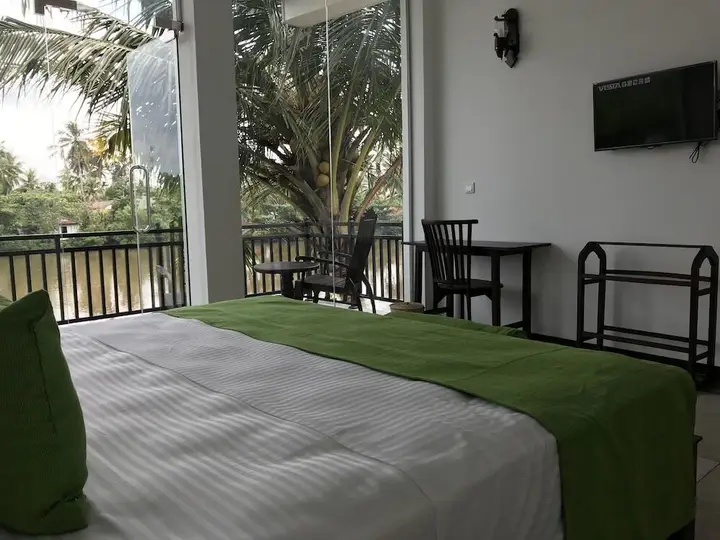 Галле: Galle Riverside Apartments