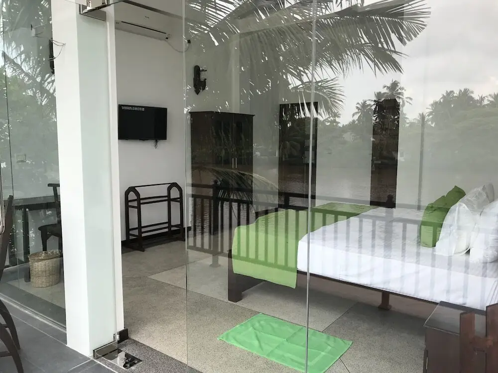 Галле: Galle Riverside Apartments