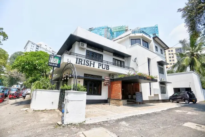 Коломбо: Yoho Rooms at the Irish