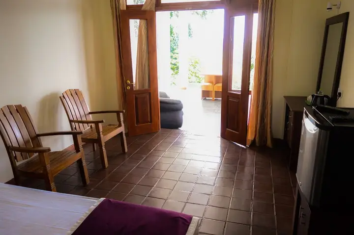 Канди: Kandy Tourmaline Lankavilla