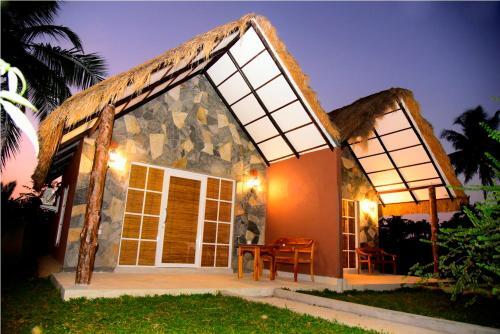Маравила: Coco Village Hotel