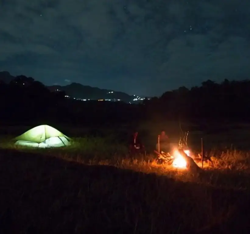 Амбевелла: Tropicalfolks Campers Lodge