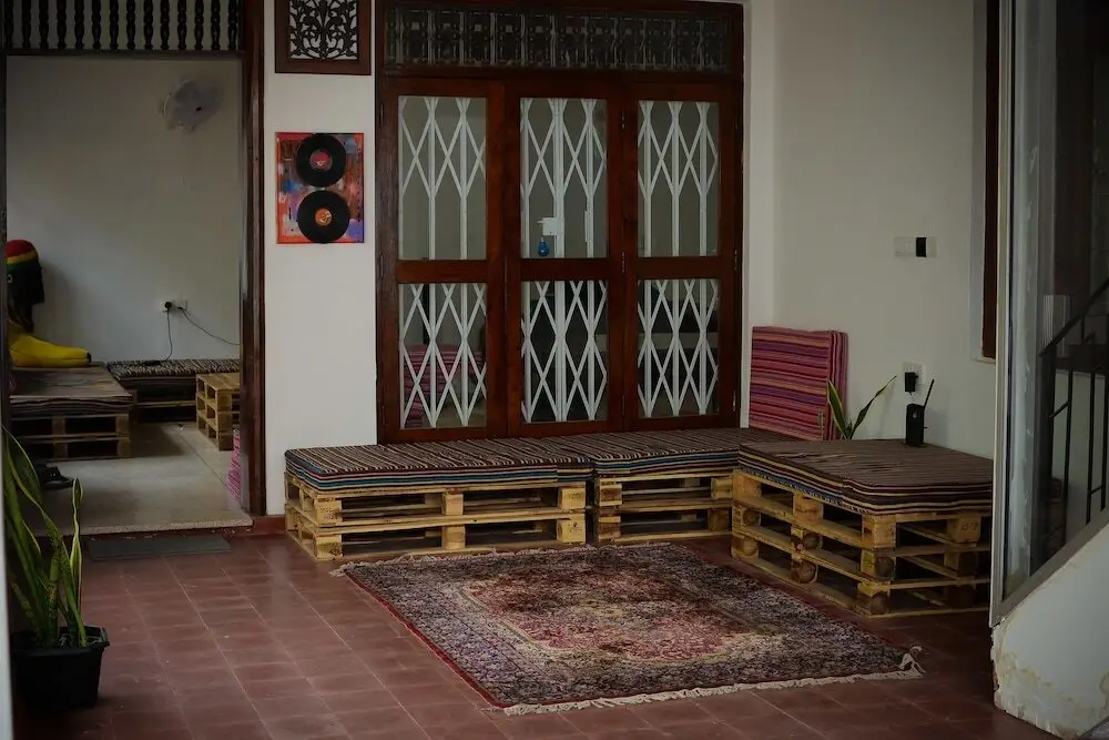 Коломбо: Groove House