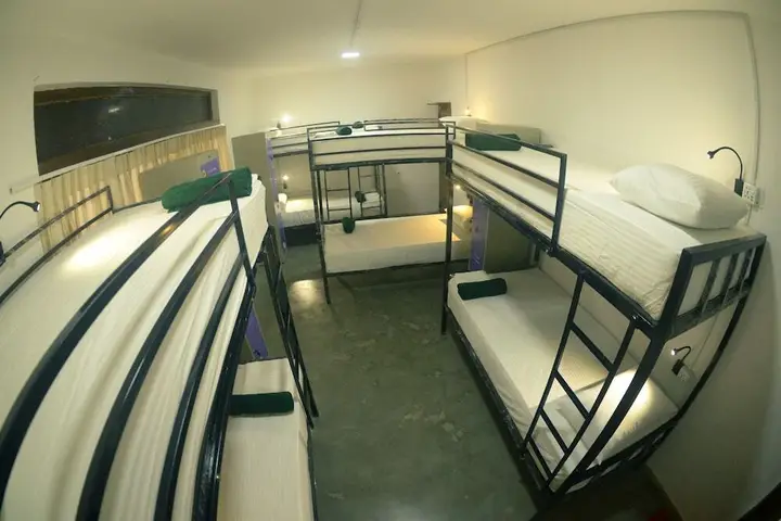 Коломбо: Groove House