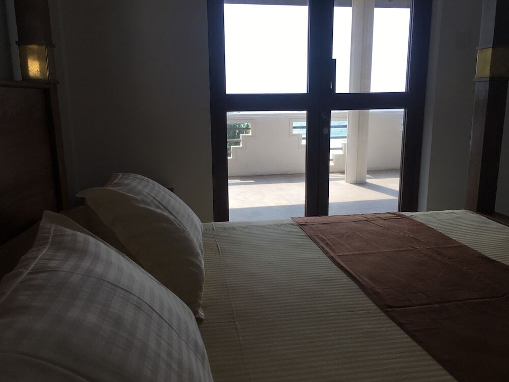 Амбалангода: Bawana Beach House