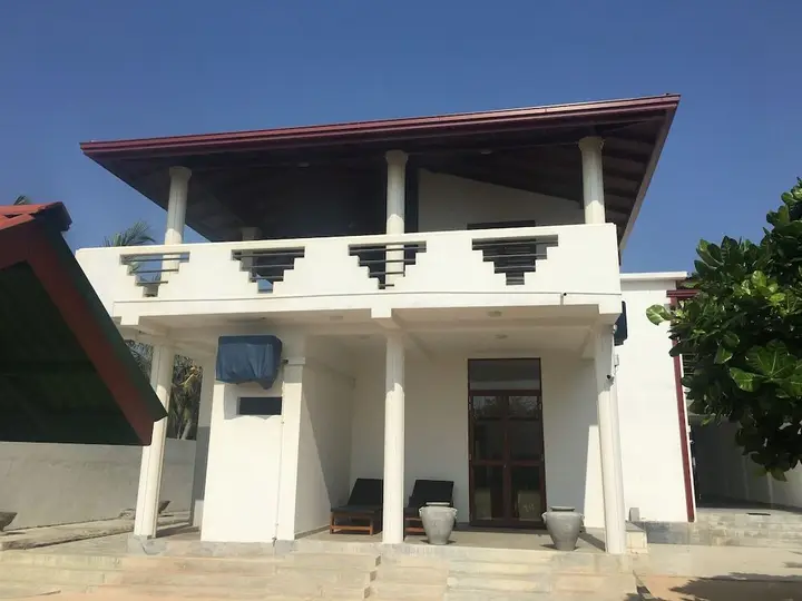 Амбалангода: Bawana Beach House