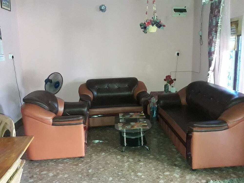 Калкудах: Simla Inn Tourist Guest House