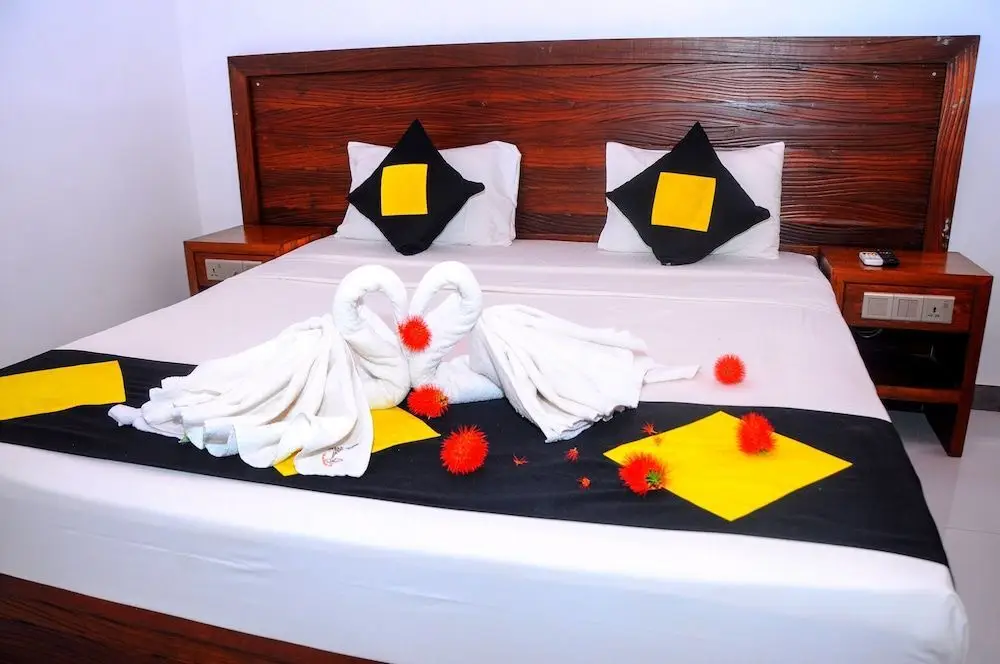 Унаватуна: Happy Banana Hotel & Restaurant