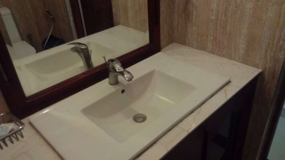 Эмбилипития: Sarathchandra Tourist Guest House